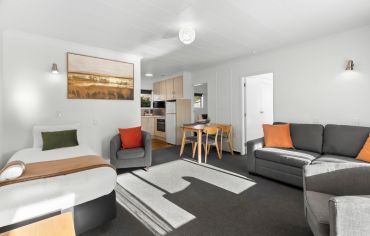 Superior Two Bedroom King Apartment